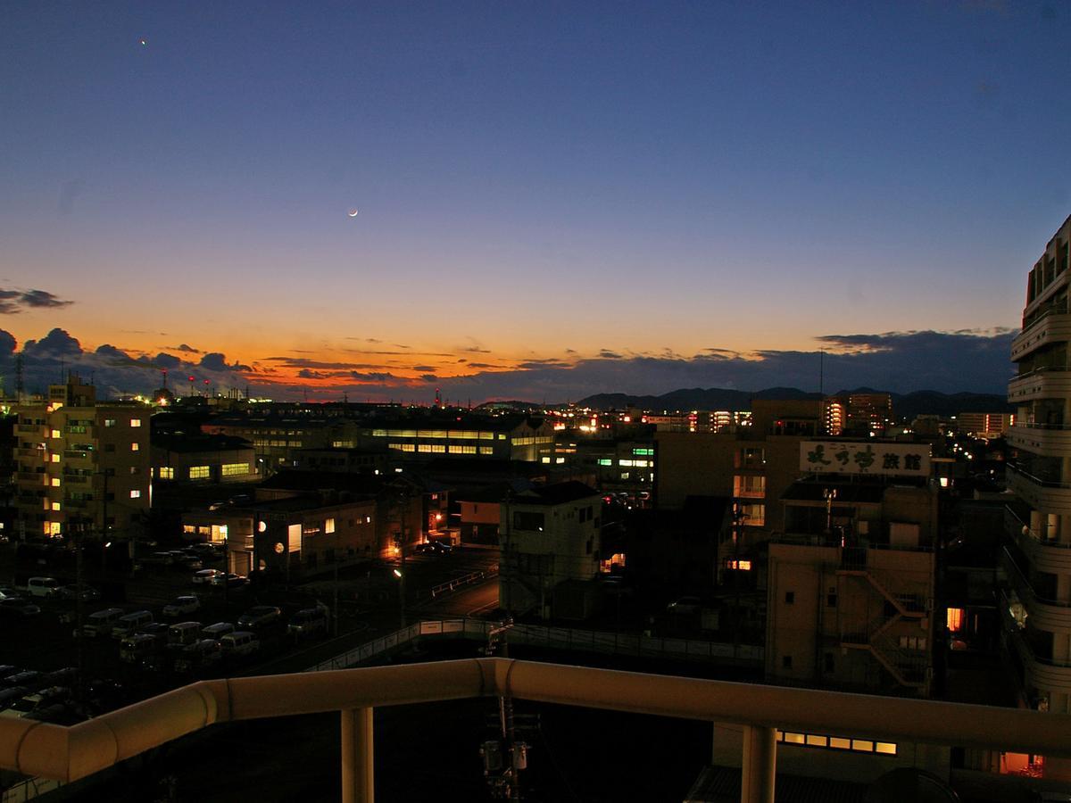 Business Hotel Sakigake Honkan Himeji Luaran gambar
